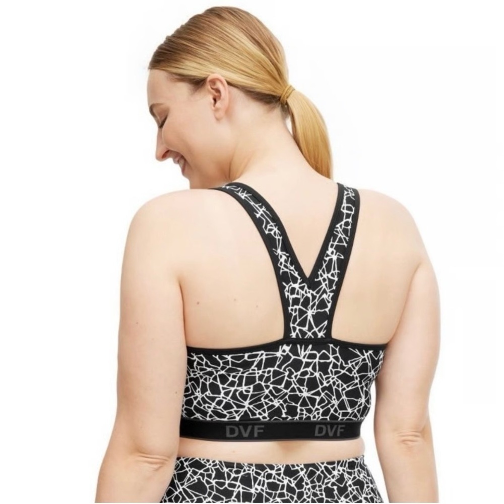 Diane Von Furstenberg x Target Cracked Glass Racerback Sports Bra Size M - Picture 3 of 10
